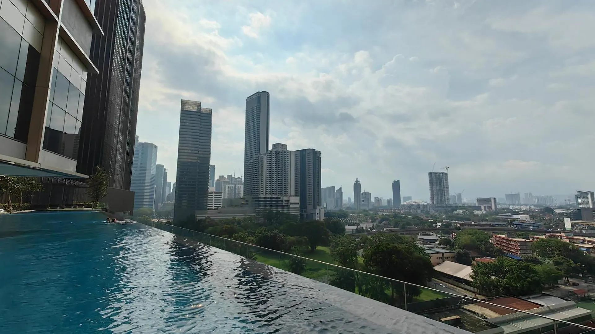 Pavillion Embassy Service Apartment By Autumn Suites Premium Stay Kuala Lumpur