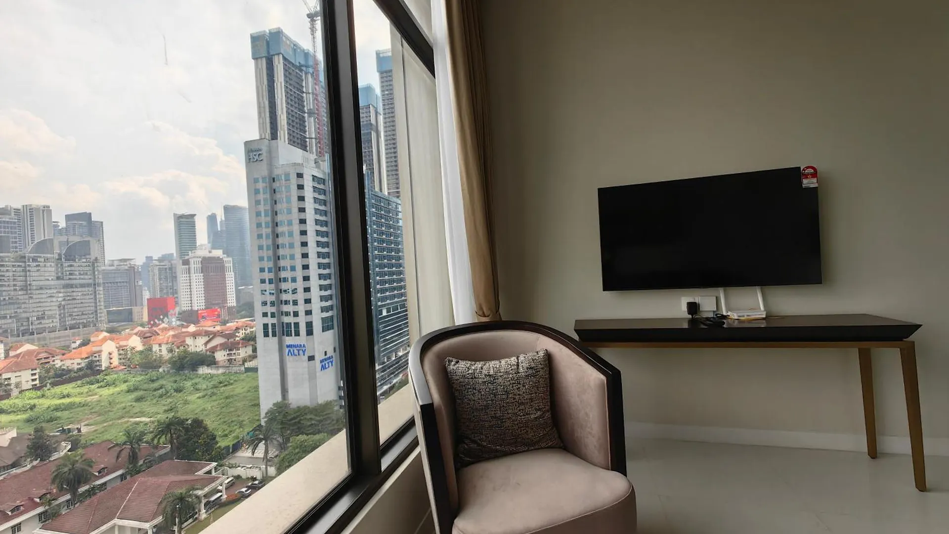 Pavillion Embassy Service Apartment By Autumn Suites Premium Stay Kuala Lumpur