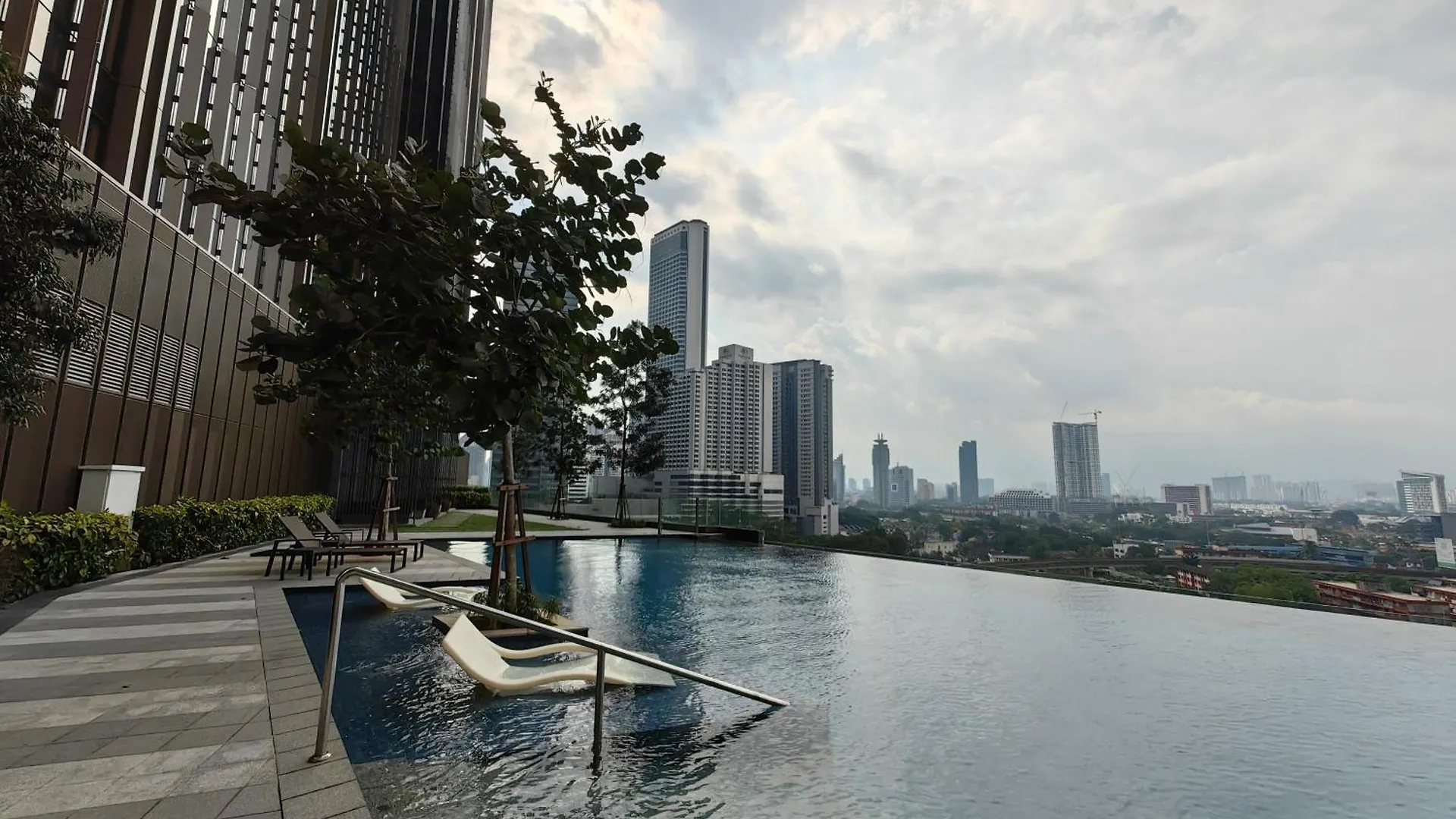 Pavillion Embassy Service Apartment By Autumn Suites Premium Stay Kuala Lumpur