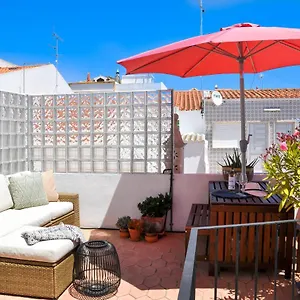 Lovelystay - Casa Salto - Charming Townhouse With Large Terrace Holiday home Tavira